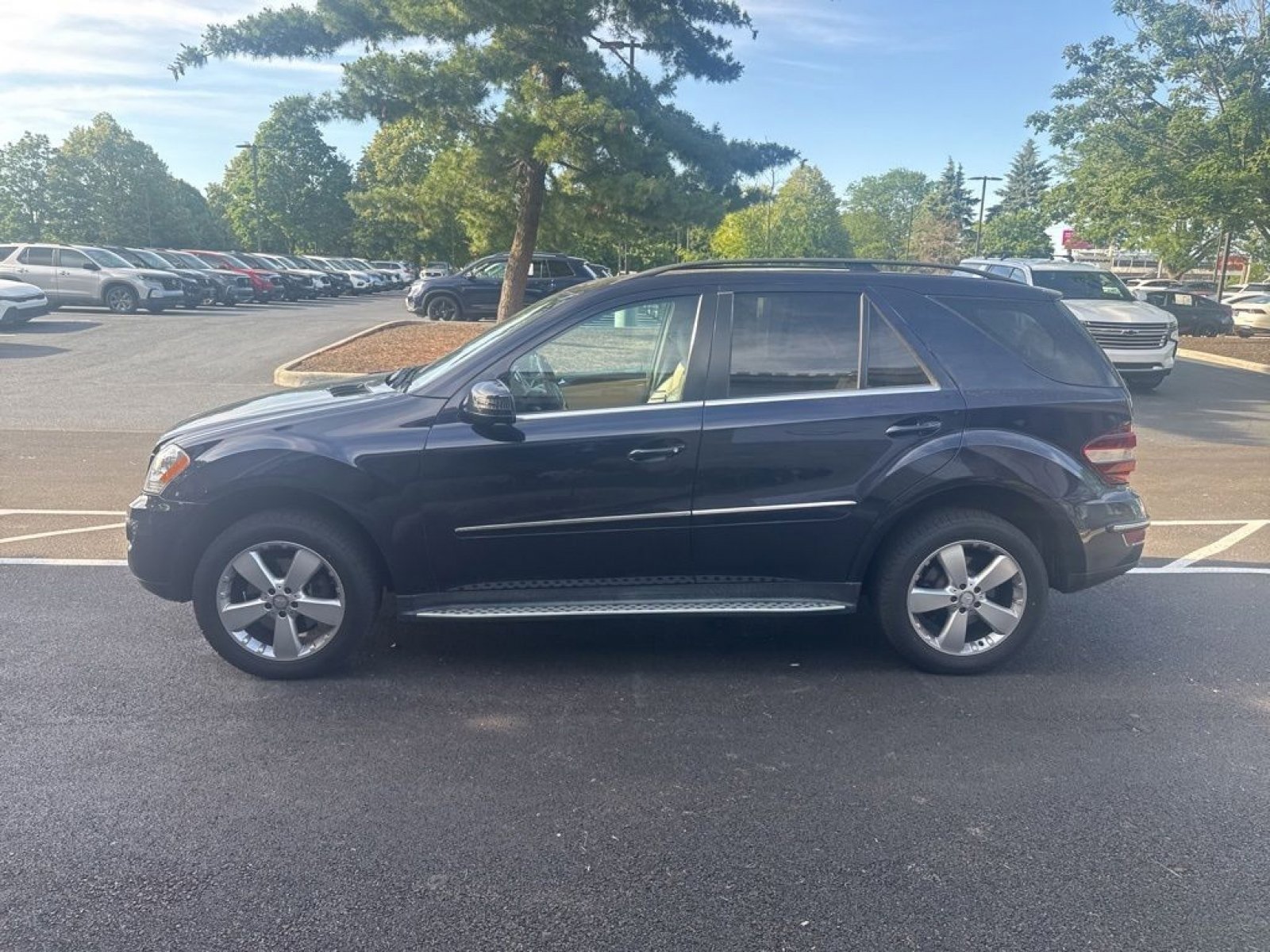 Used 2011 Mercedes-Benz ML 350 4MATIC image 5