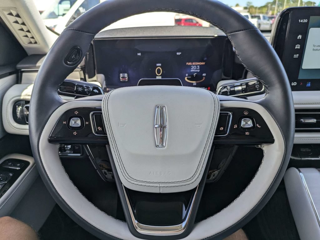 Certified 2026 Lincoln Aviator Reserve w/ Luxury Package RWD image 30