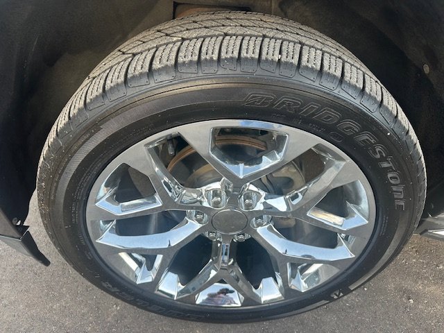 Used 2019 GMC Yukon XL SLT image 9