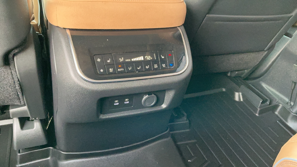 Used 2025 INFINITI QX80 Sensory AWD/4WD image 10