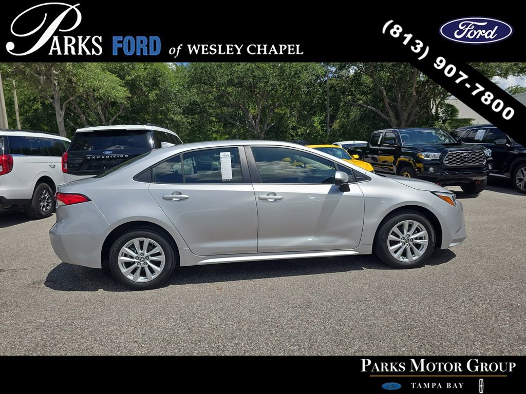 Used 2024 Toyota Corolla LE w/ LE Premium Package FWD image 3