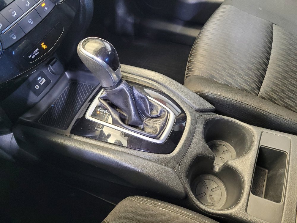 Used 2018 Nissan Rogue S AWD/4WD image 26