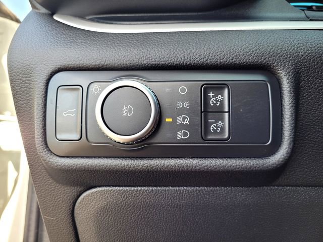 Certified 2022 Ford Explorer XLT w/ Equipment Group 202A image 16