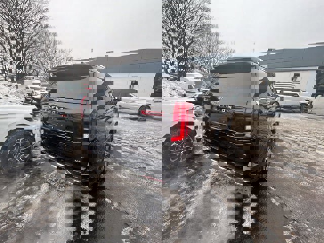 Used 2025 Ford Expedition Max Platinum image 10