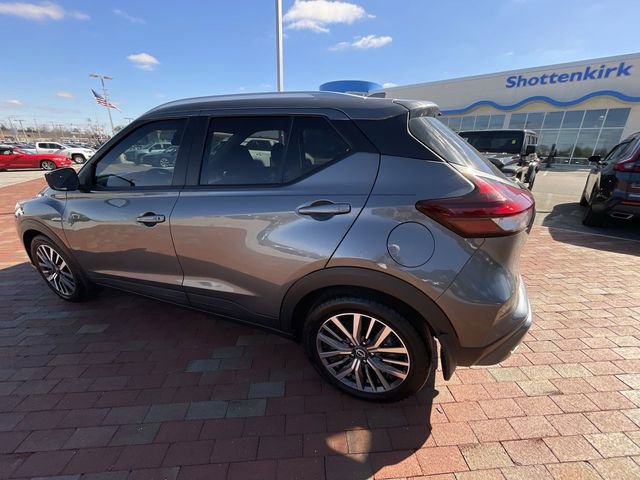 Used 2022 Nissan Kicks SV image 30