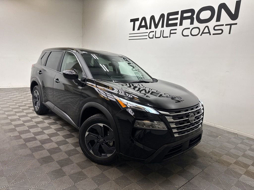 Used 2024 Nissan Rogue SV image 1