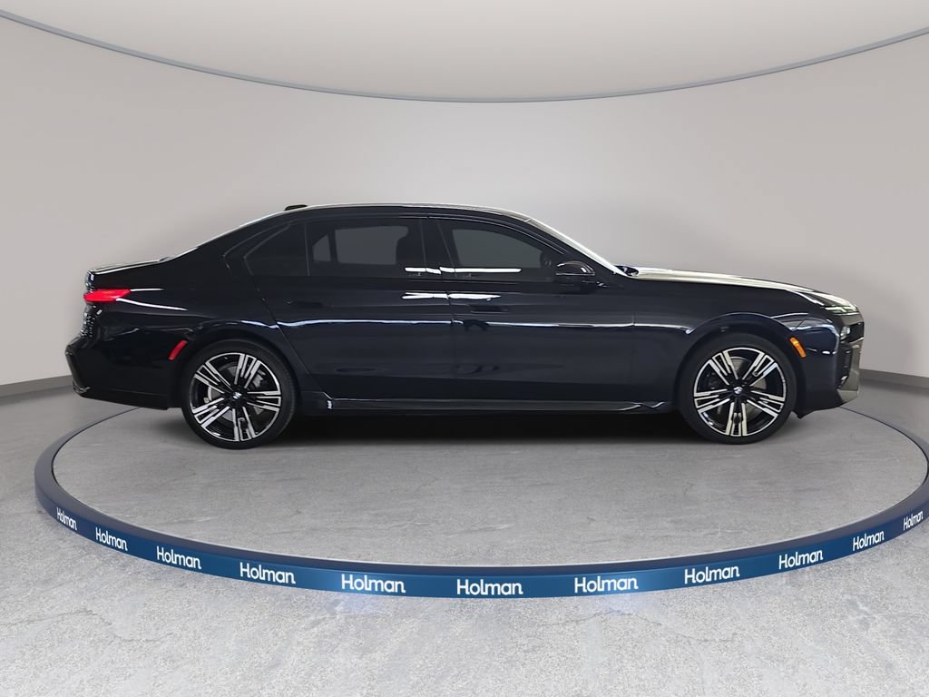 Certified 2023 BMW 740i RWD image 6