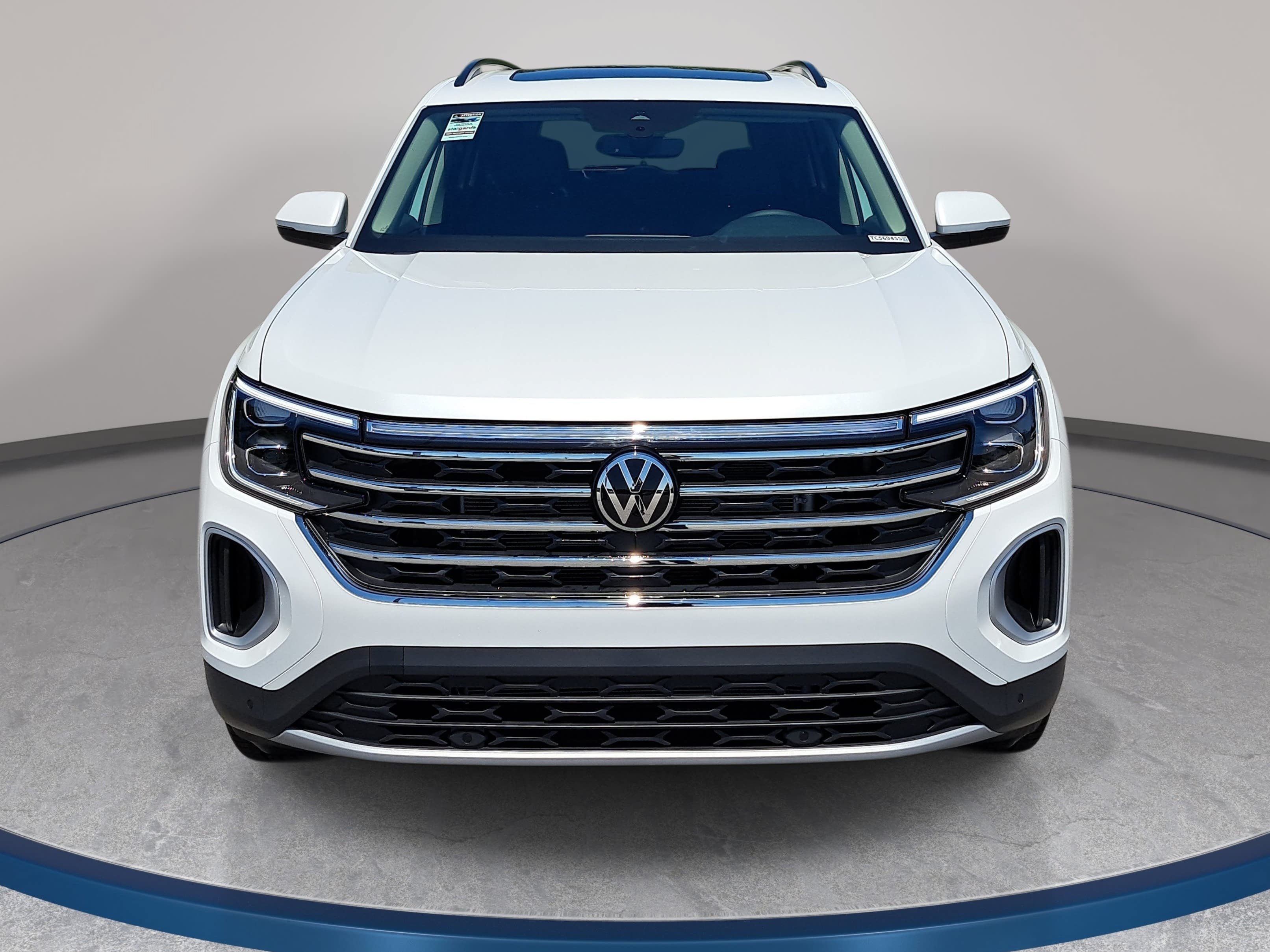 New 2026 Volkswagen Atlas SE FWD image 2