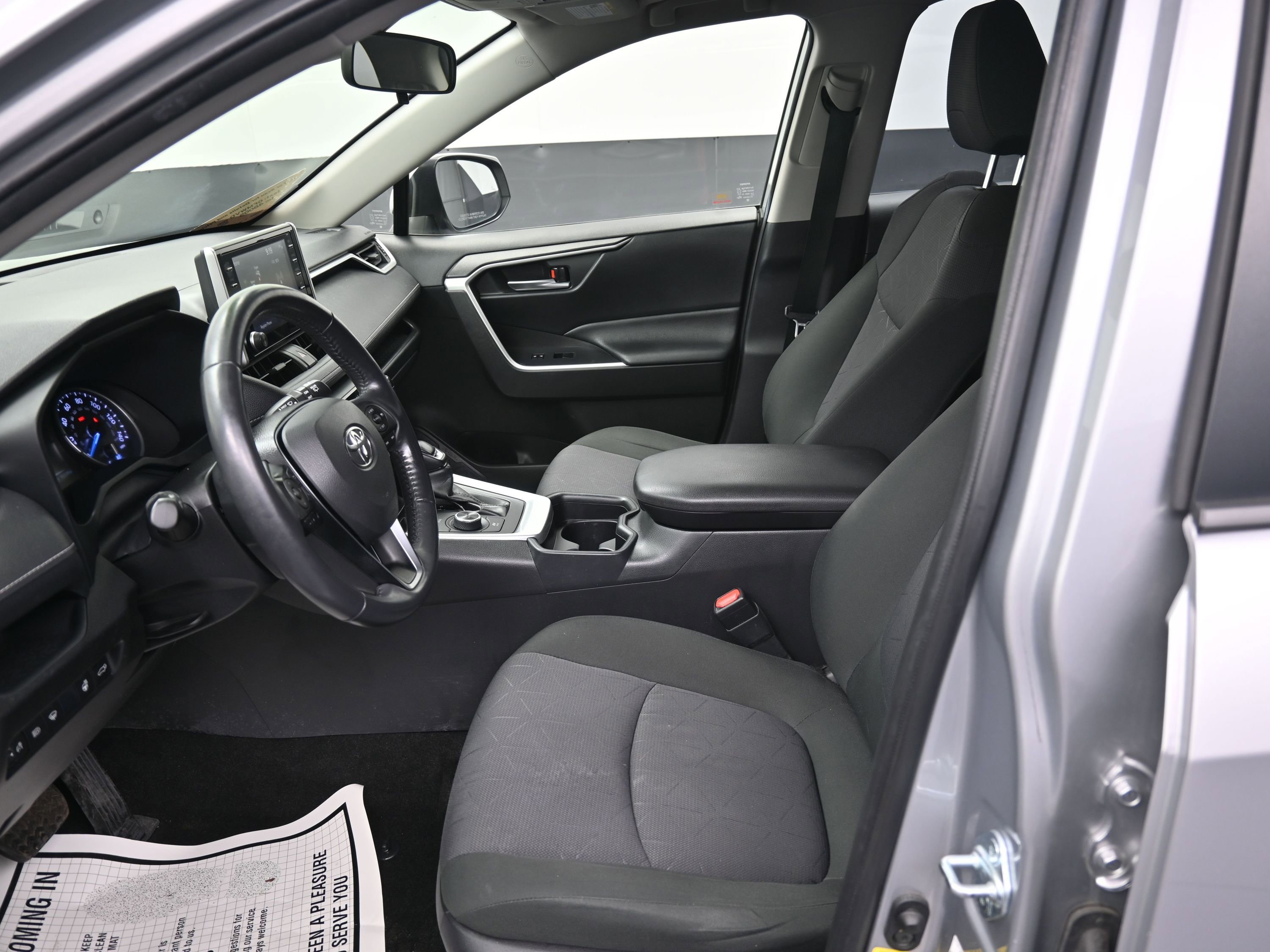 Used 2020 Toyota RAV4 XLE w/ Convenience Package image 26