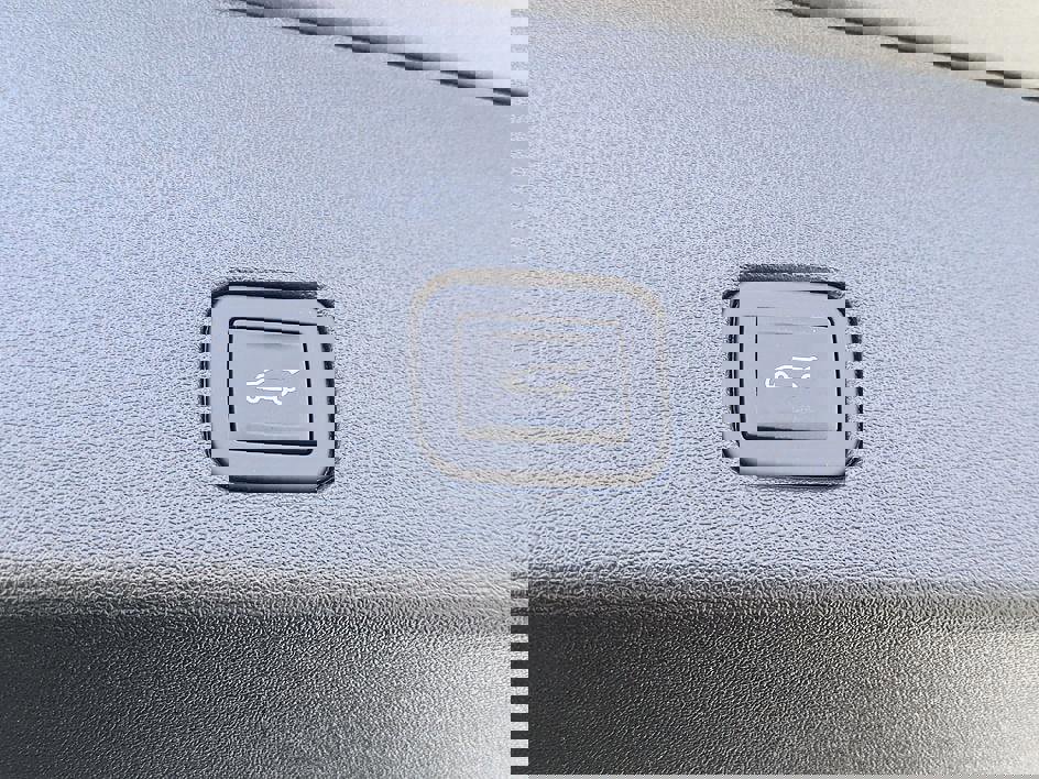 New 2026 Cadillac Optiq Sport 1 image 31