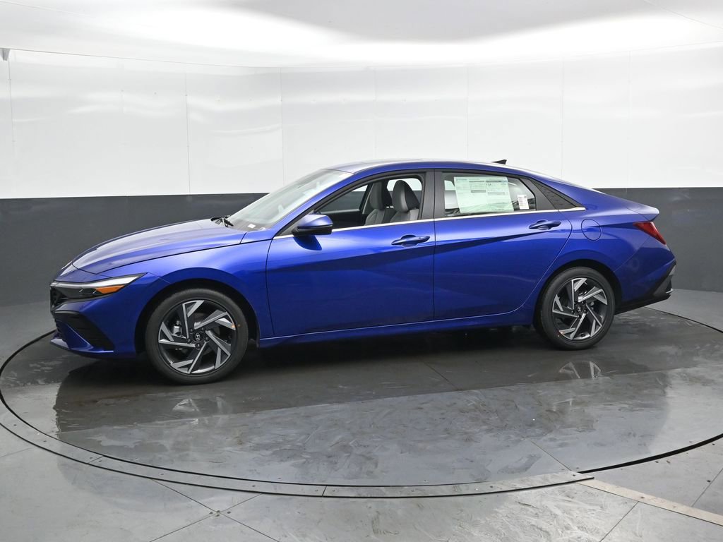 New 2026 Hyundai Elantra Limited image 7