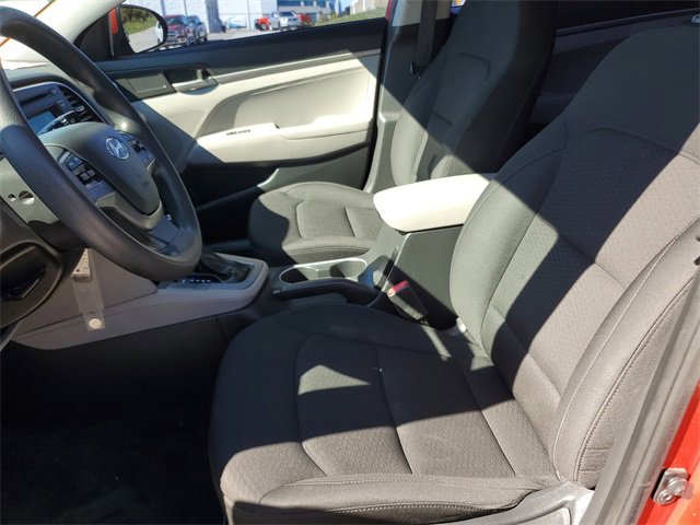 Used 2017 Hyundai Elantra SE image 22