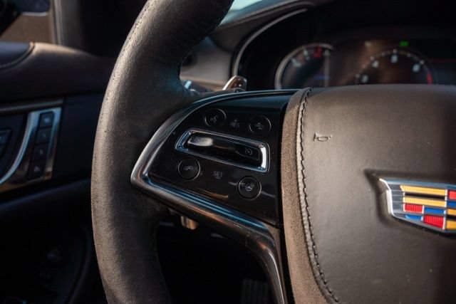Used 2019 Cadillac CTS V w/ Luxury Package RWD image 18