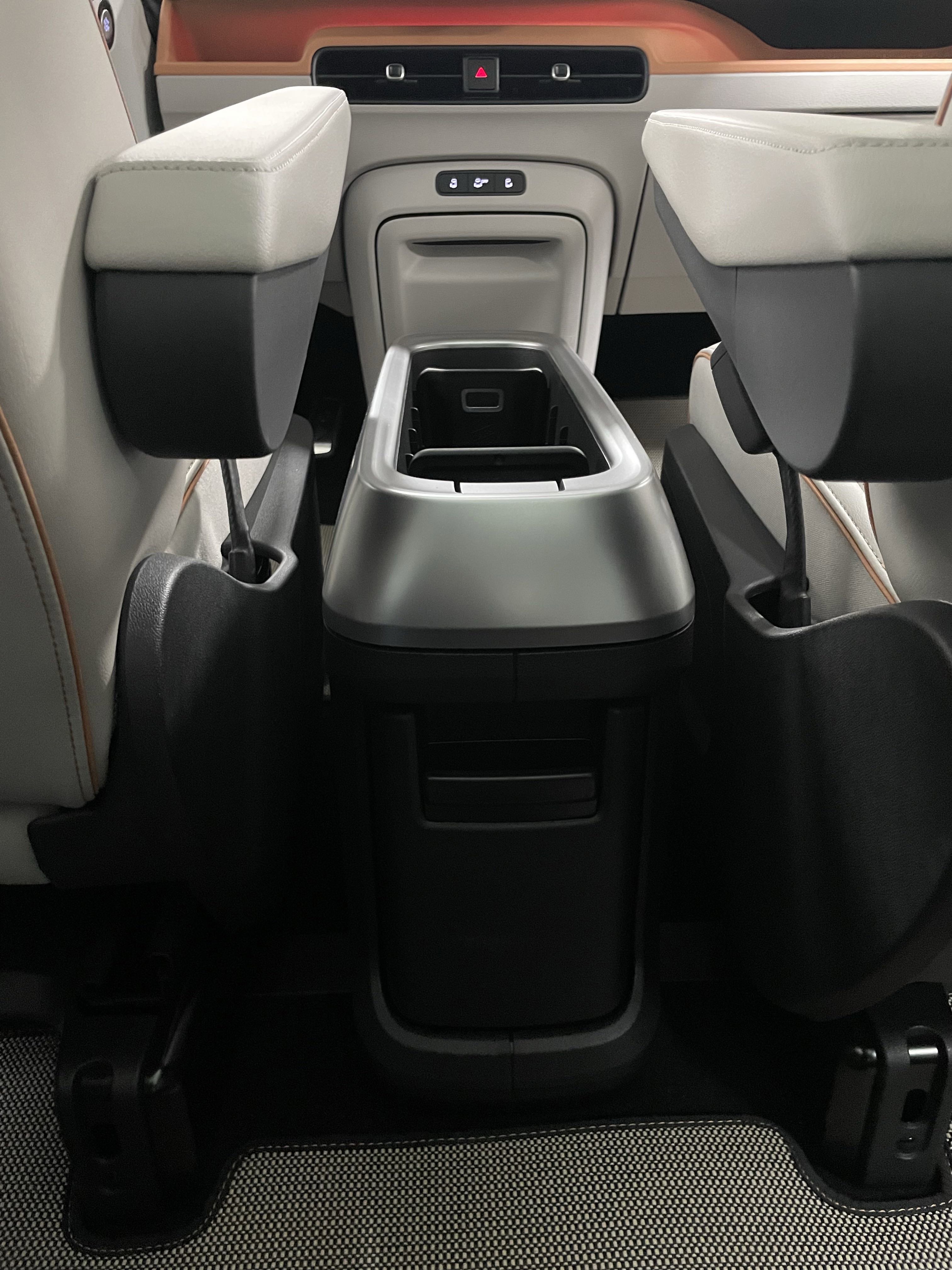 New 2025 Volkswagen ID. Buzz 1st Edition image 21
