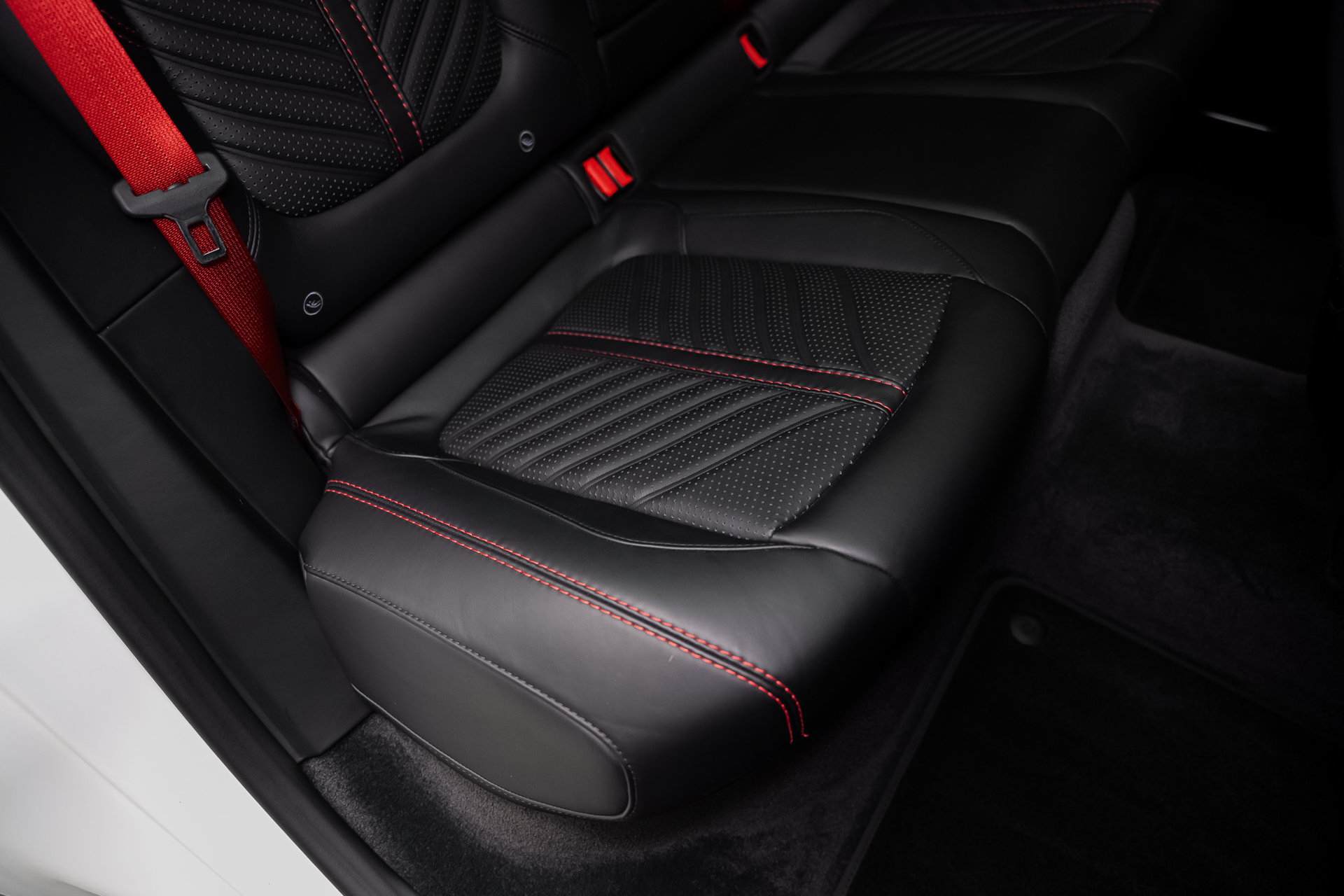 Used 2023 Aston Martin DBX 707 AWD/4WD image 65