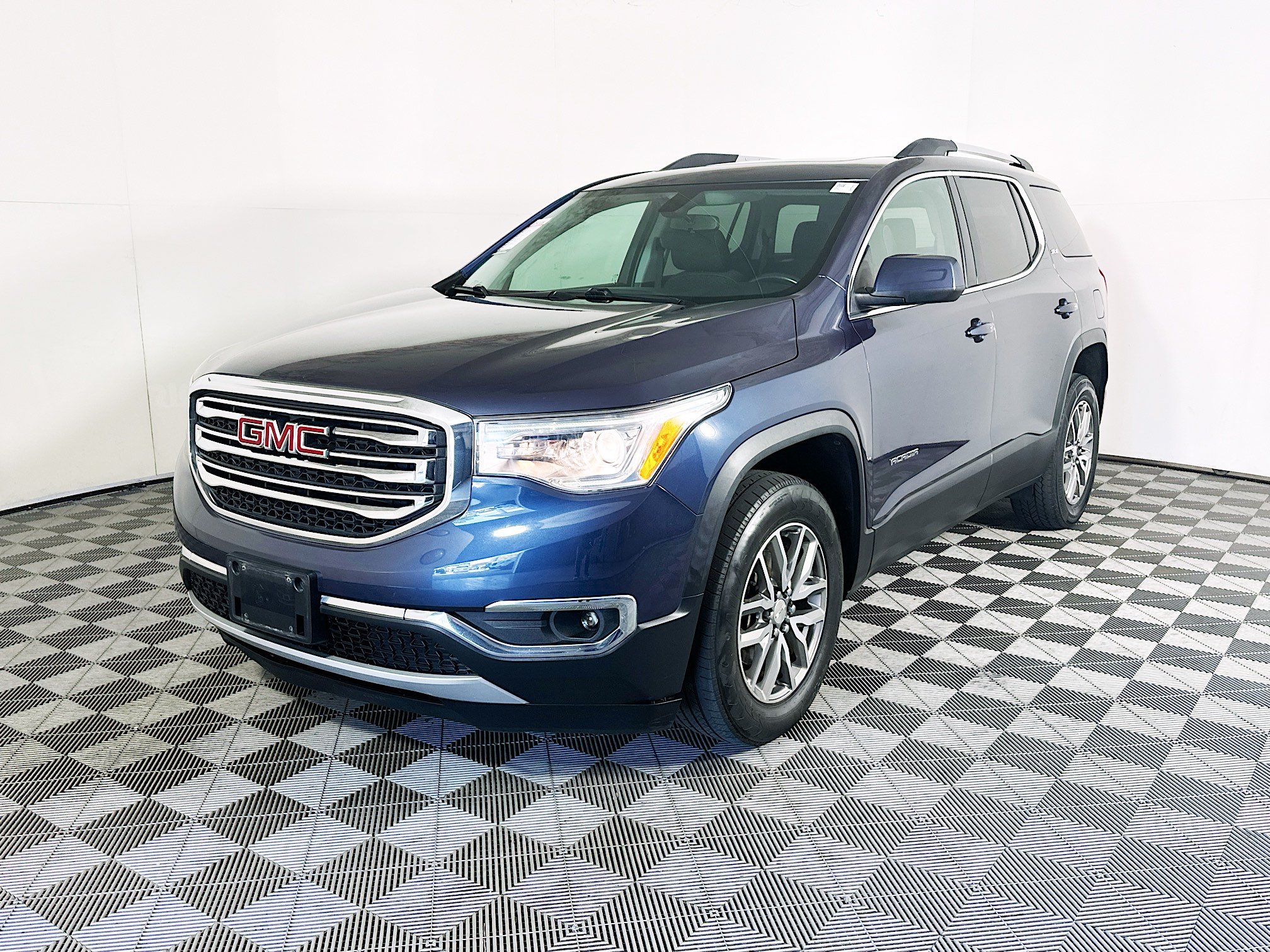 Used 2019 GMC Acadia SLE w/ Driver Alert Package I AWD/4WD image 7