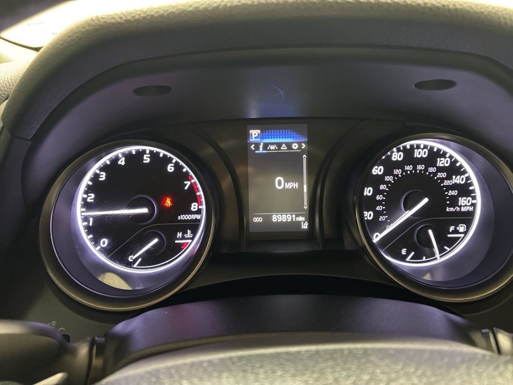 Used 2021 Toyota Camry SE FWD image 16