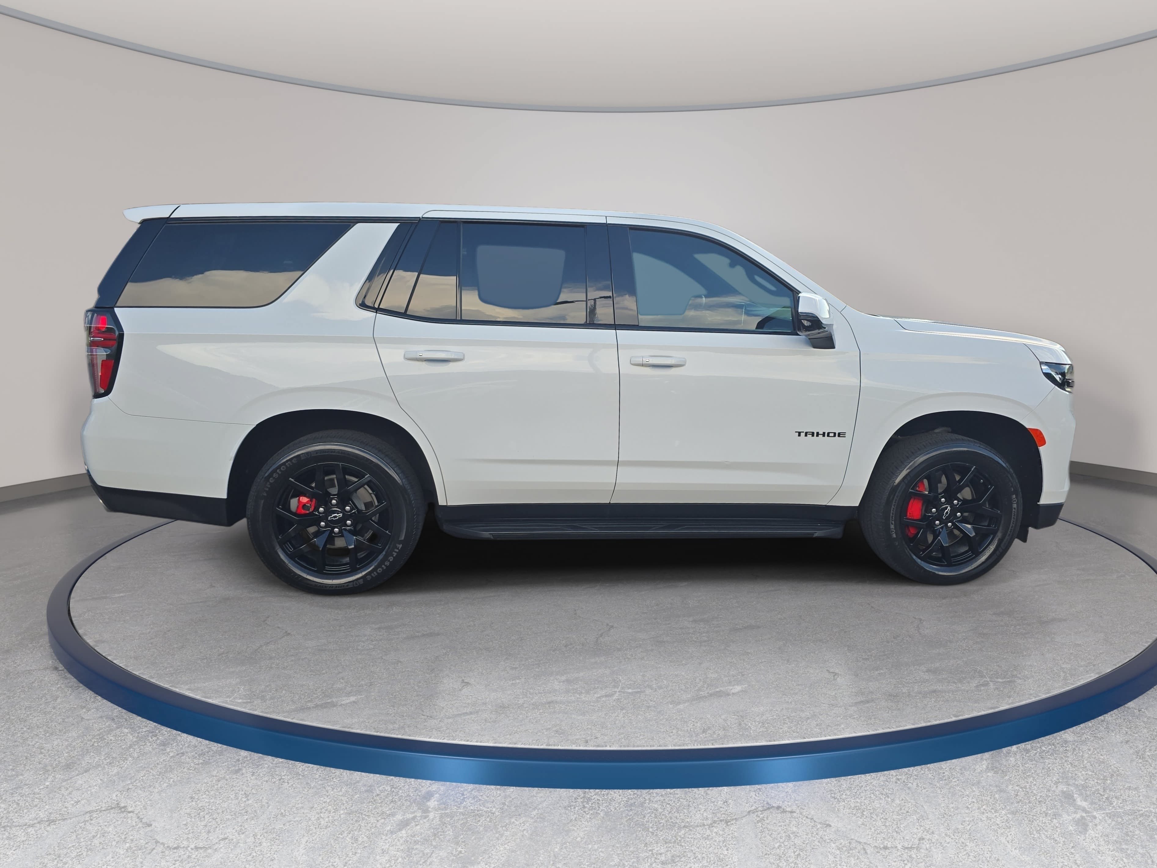 Used 2024 Chevrolet Tahoe RST w/ RST Performance Edition AWD/4WD image 4