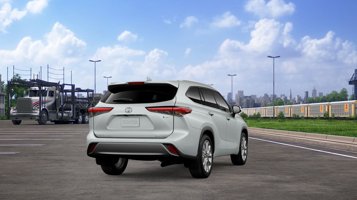 New 2026 Toyota Highlander Limited image 11