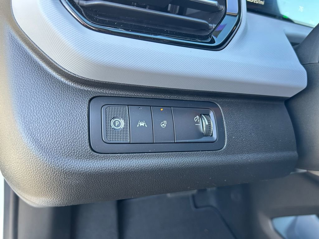 New 2027 Chevrolet Bolt LT w/ Comfort Package image 21