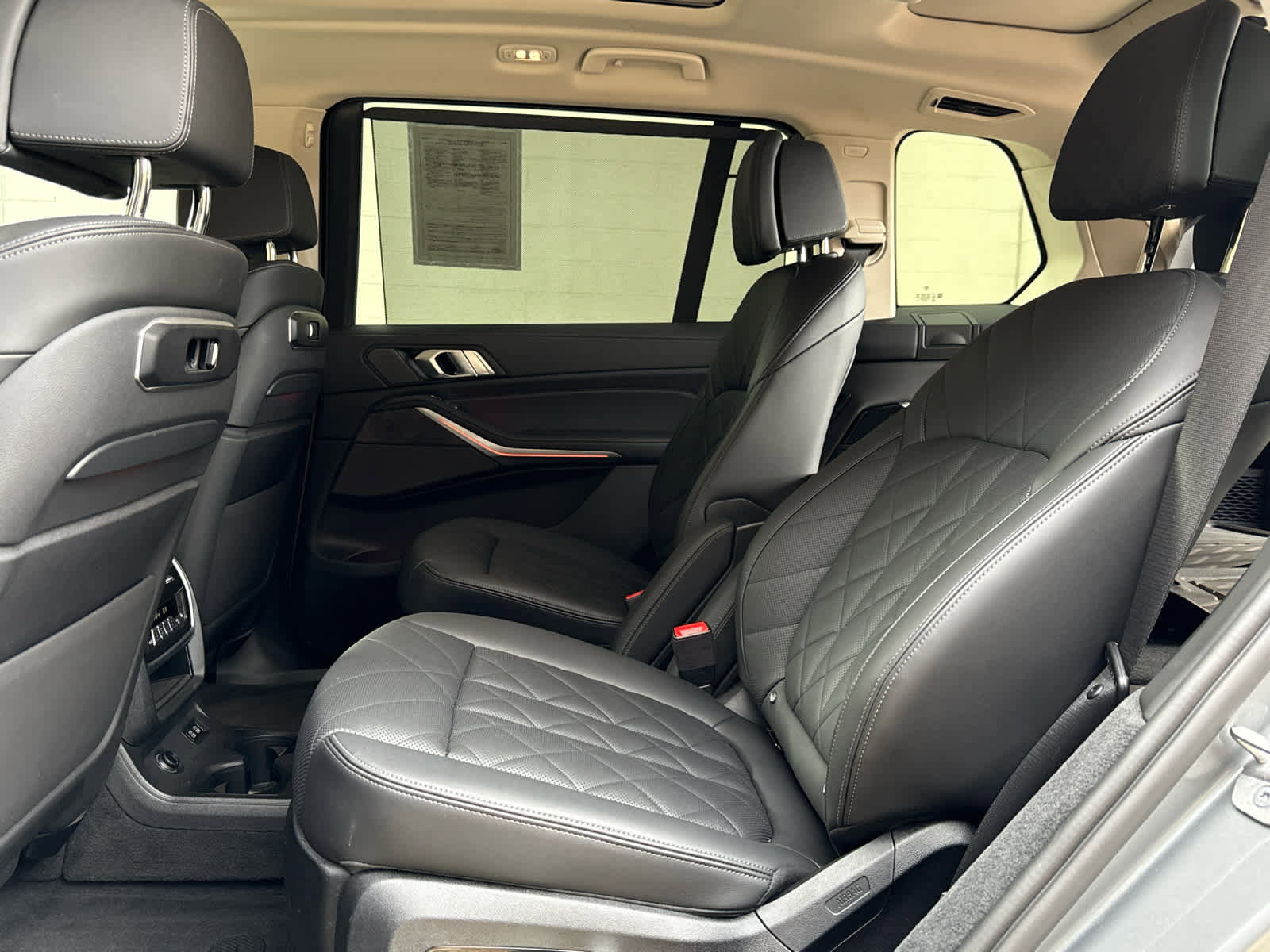 Certified 2023 BMW X7 xDrive40i w/ Premium Package AWD/4WD image 15