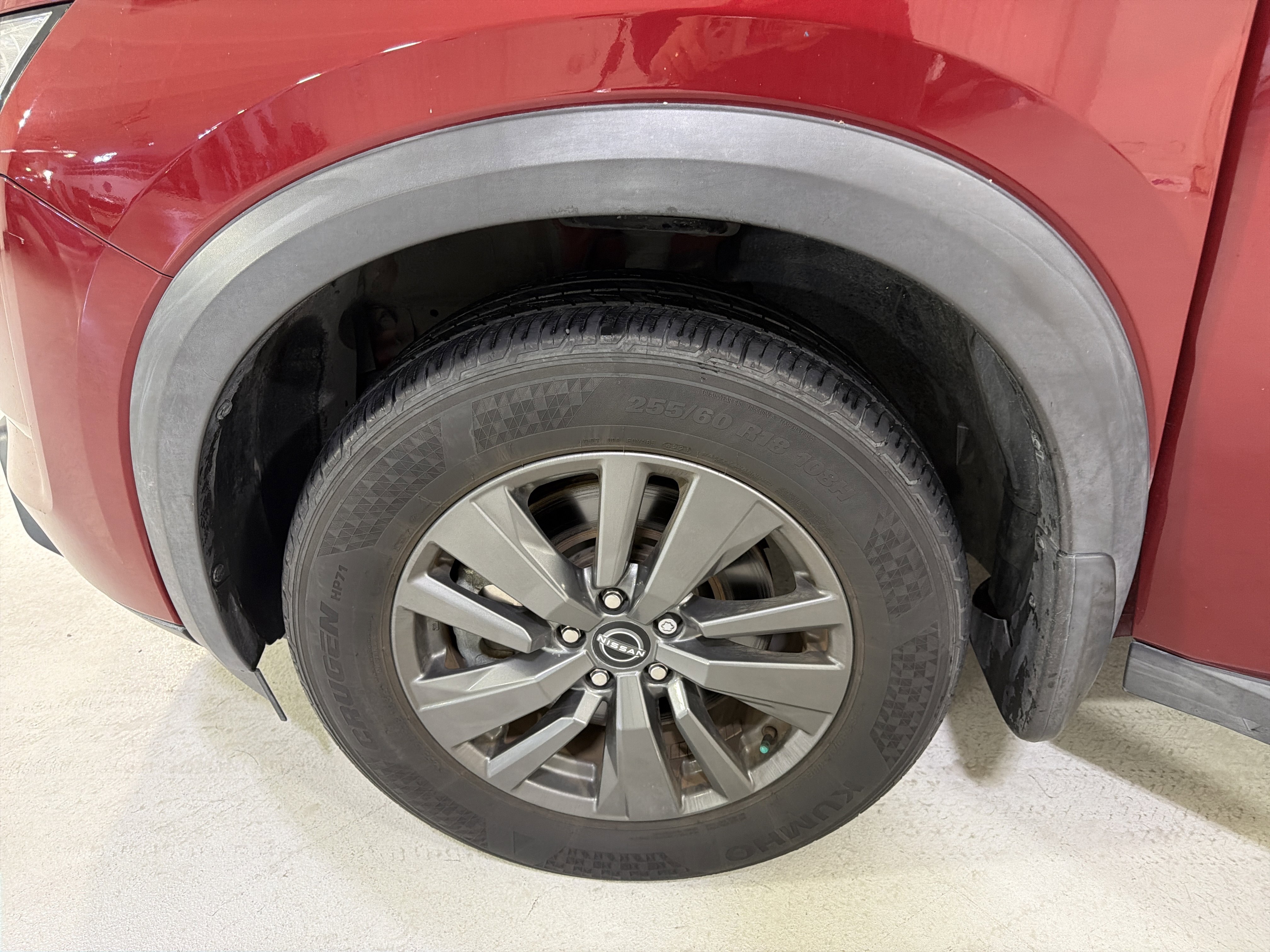Used 2022 Nissan Pathfinder SV image 14