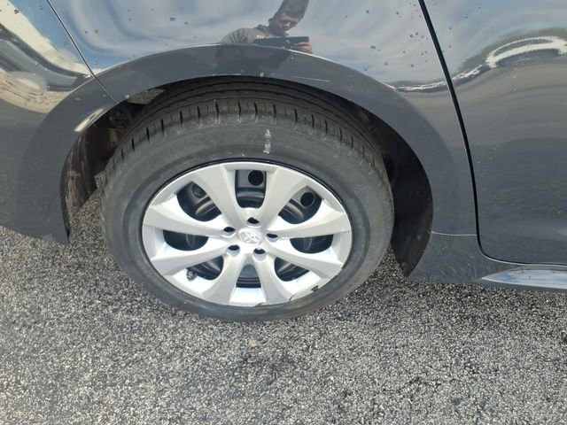 Used 2023 Toyota Corolla LE FWD image 28