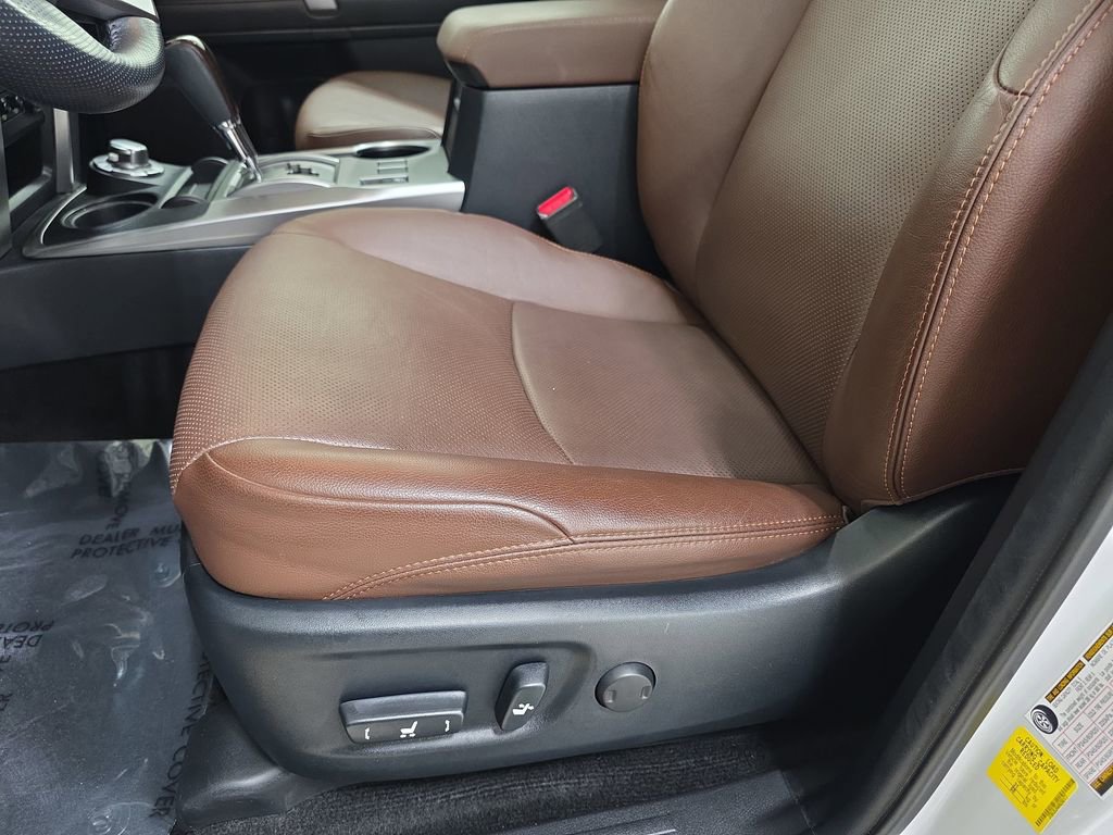 Used 2024 Toyota 4Runner Limited image 29