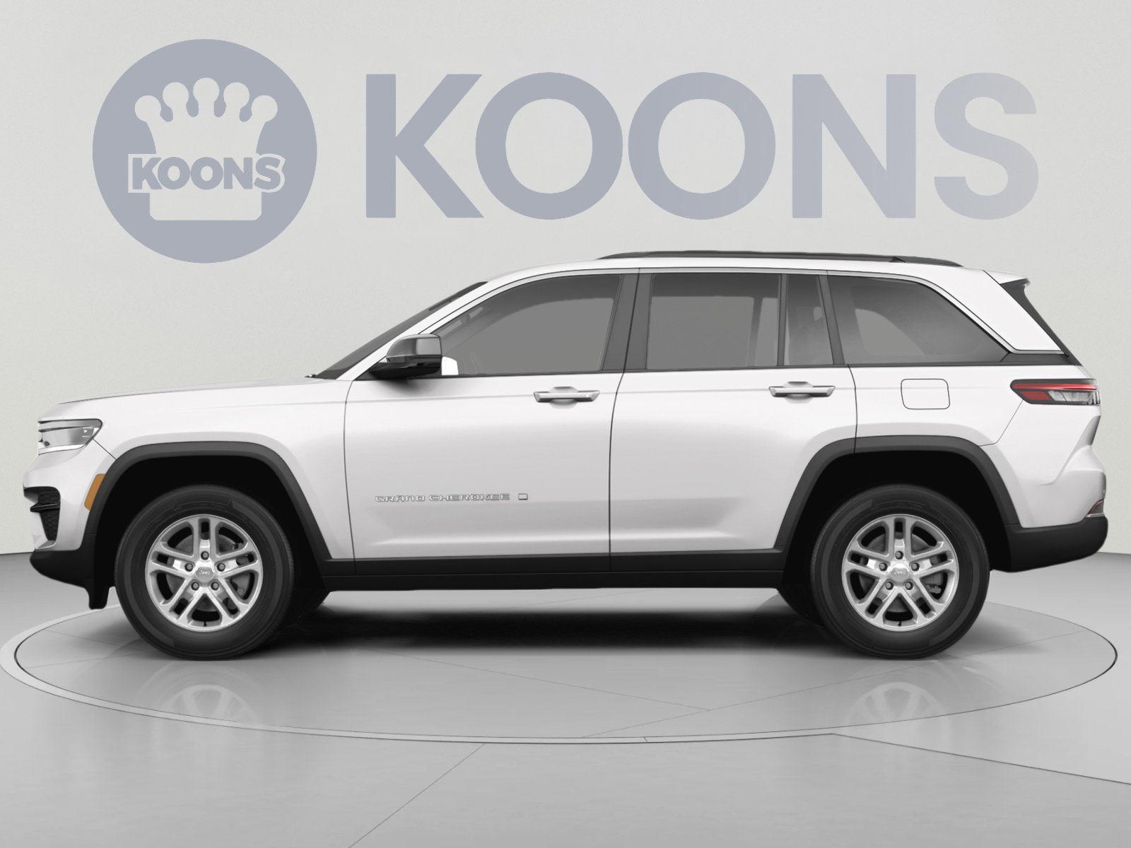 Used 2021 Jeep Grand Cherokee Laredo X AWD/4WD image 2