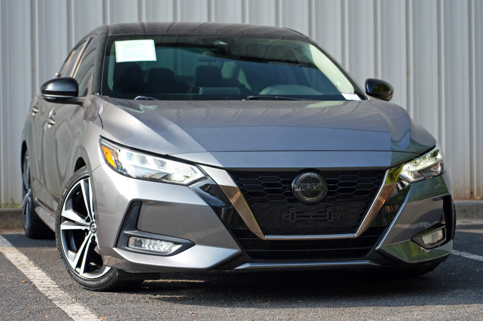 Used 2020 Nissan Sentra SR FWD image 2