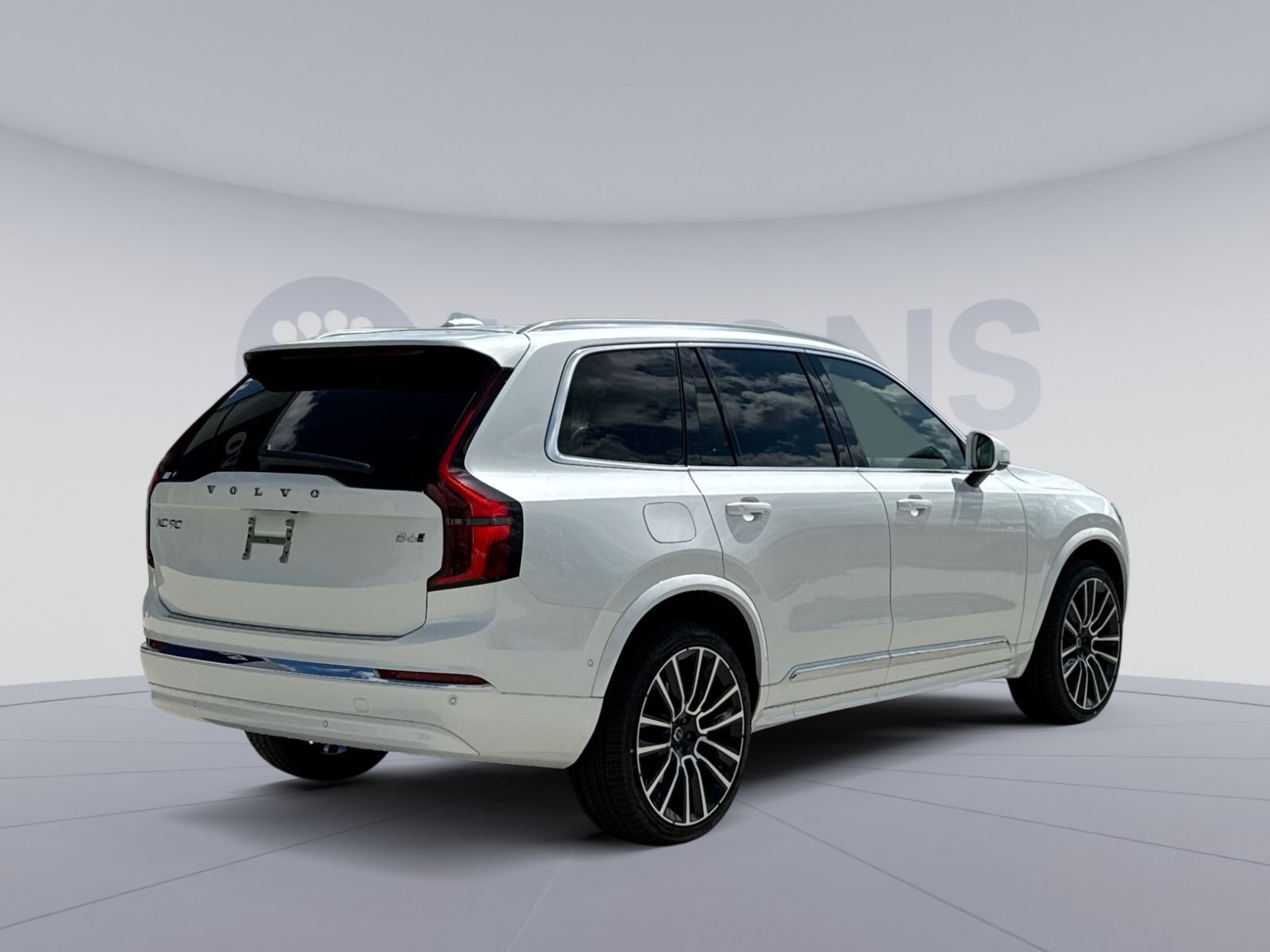 New 2026 Volvo XC90 B6 Plus w/ Protection Package Premier AWD/4WD image 7