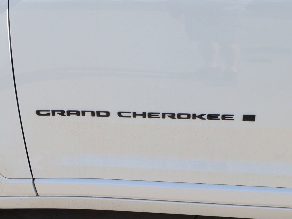 New 2025 Jeep Grand Cherokee Summit image 55