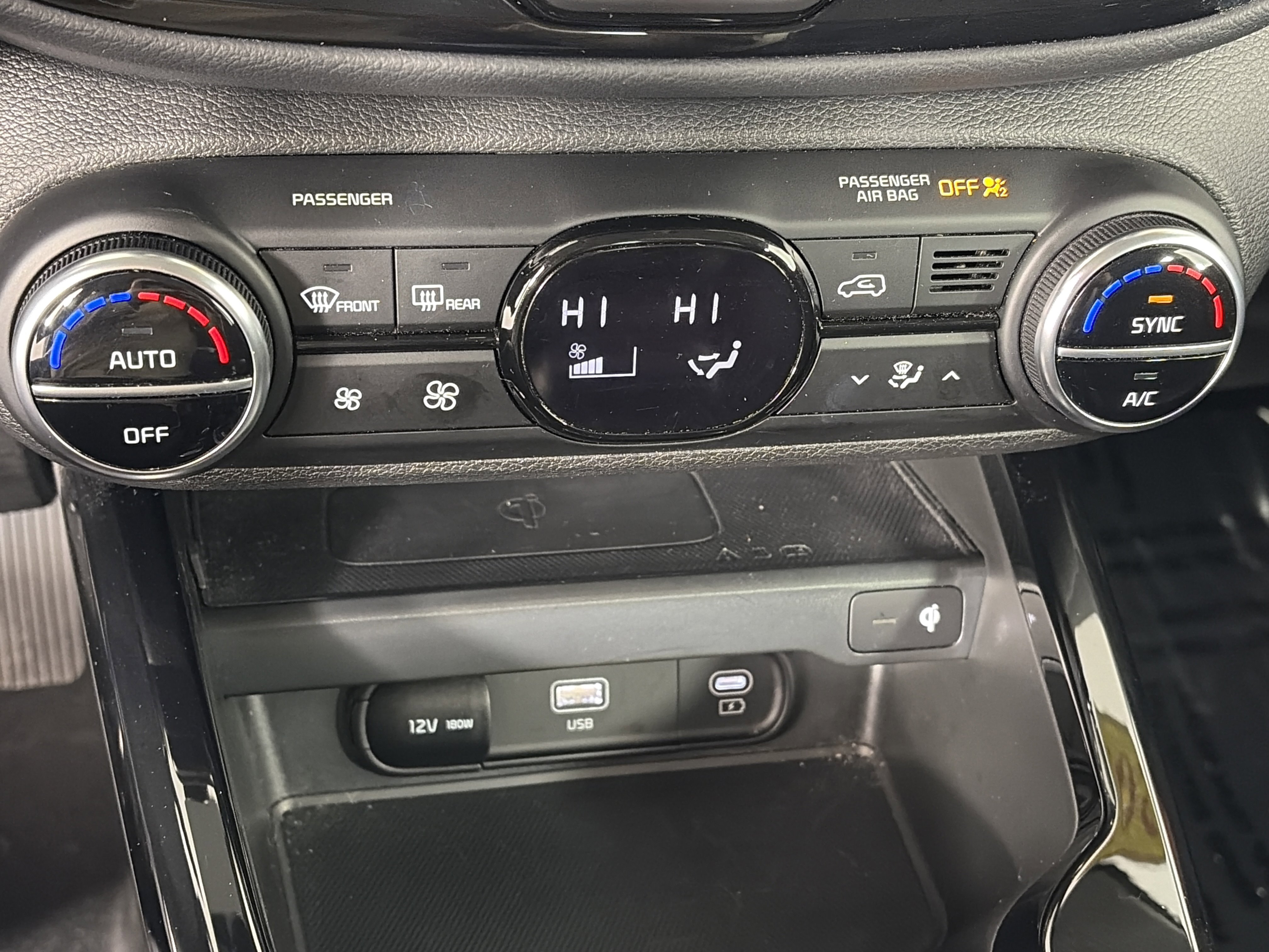 Certified 2024 Kia Soul GT-Line image 23