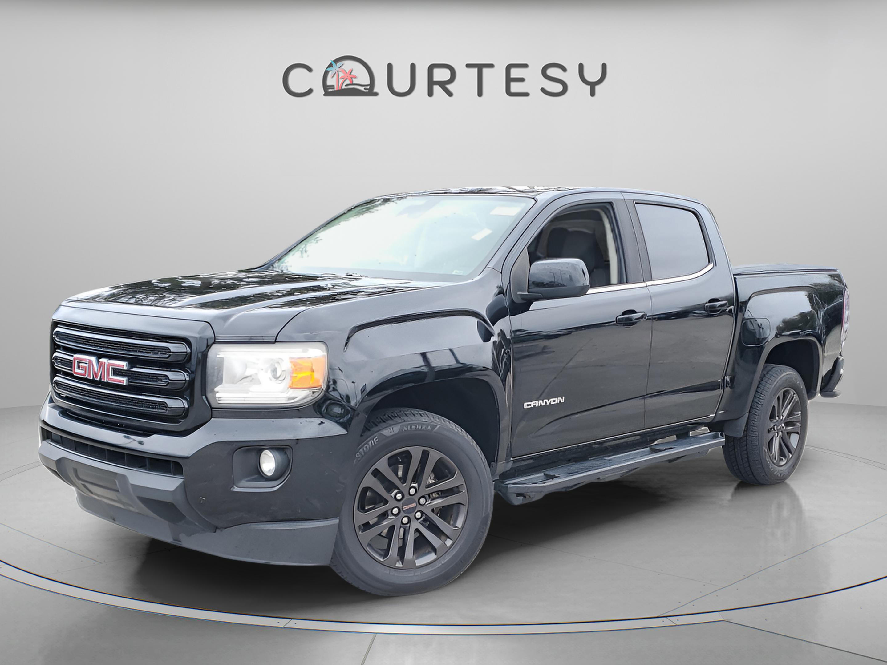 Used 2017 GMC Canyon SLE w/ Nightfall Edition image 3