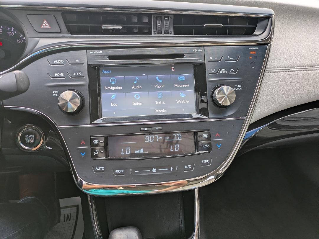Used 2015 Toyota Avalon XLE Touring FWD image 18