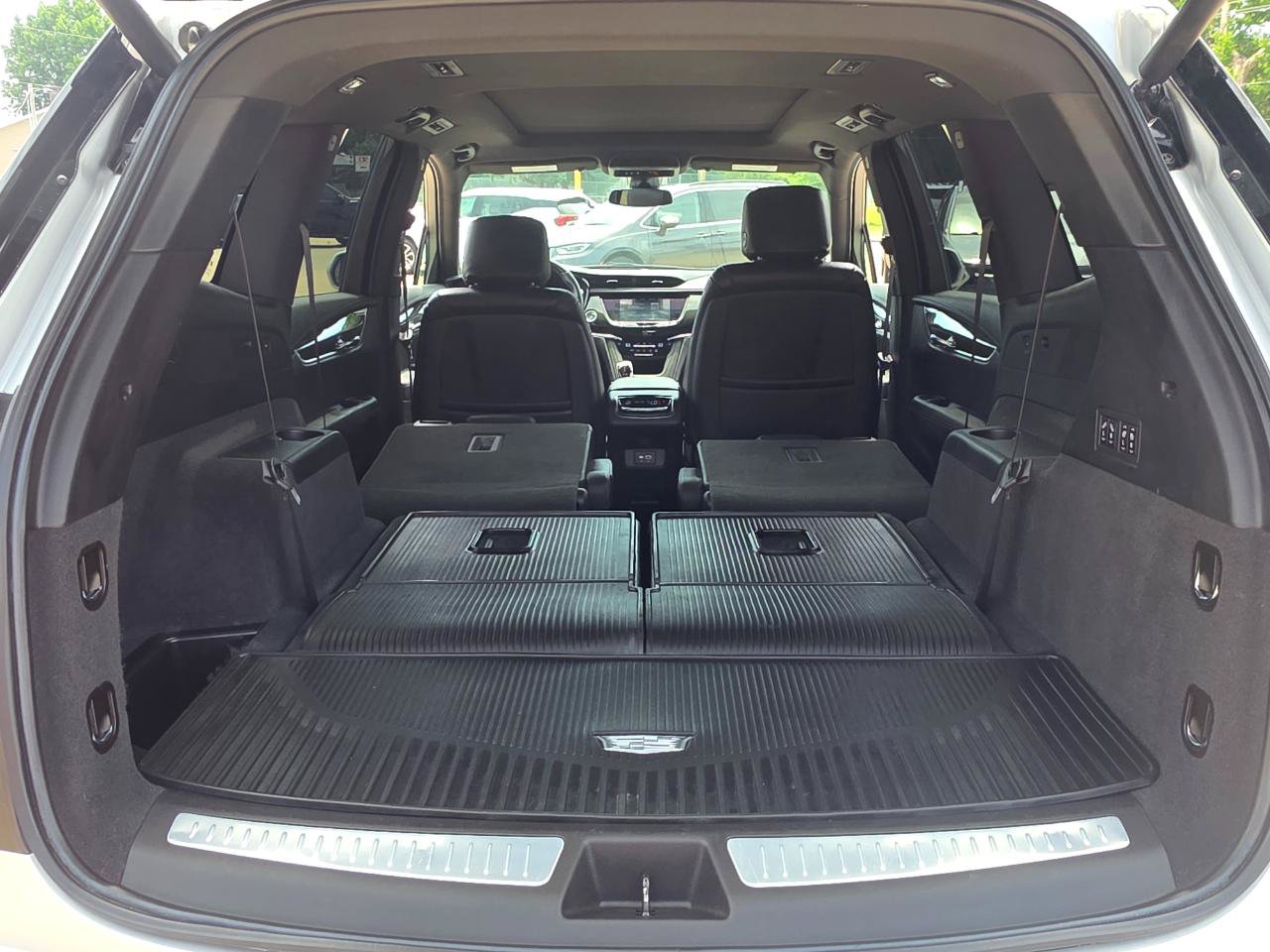 Used 2020 Cadillac XT6 Sport w/ LPO, Floor Liner Package AWD/4WD image 21
