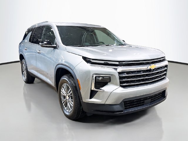 New 2026 Chevrolet Traverse LT FWD image 3
