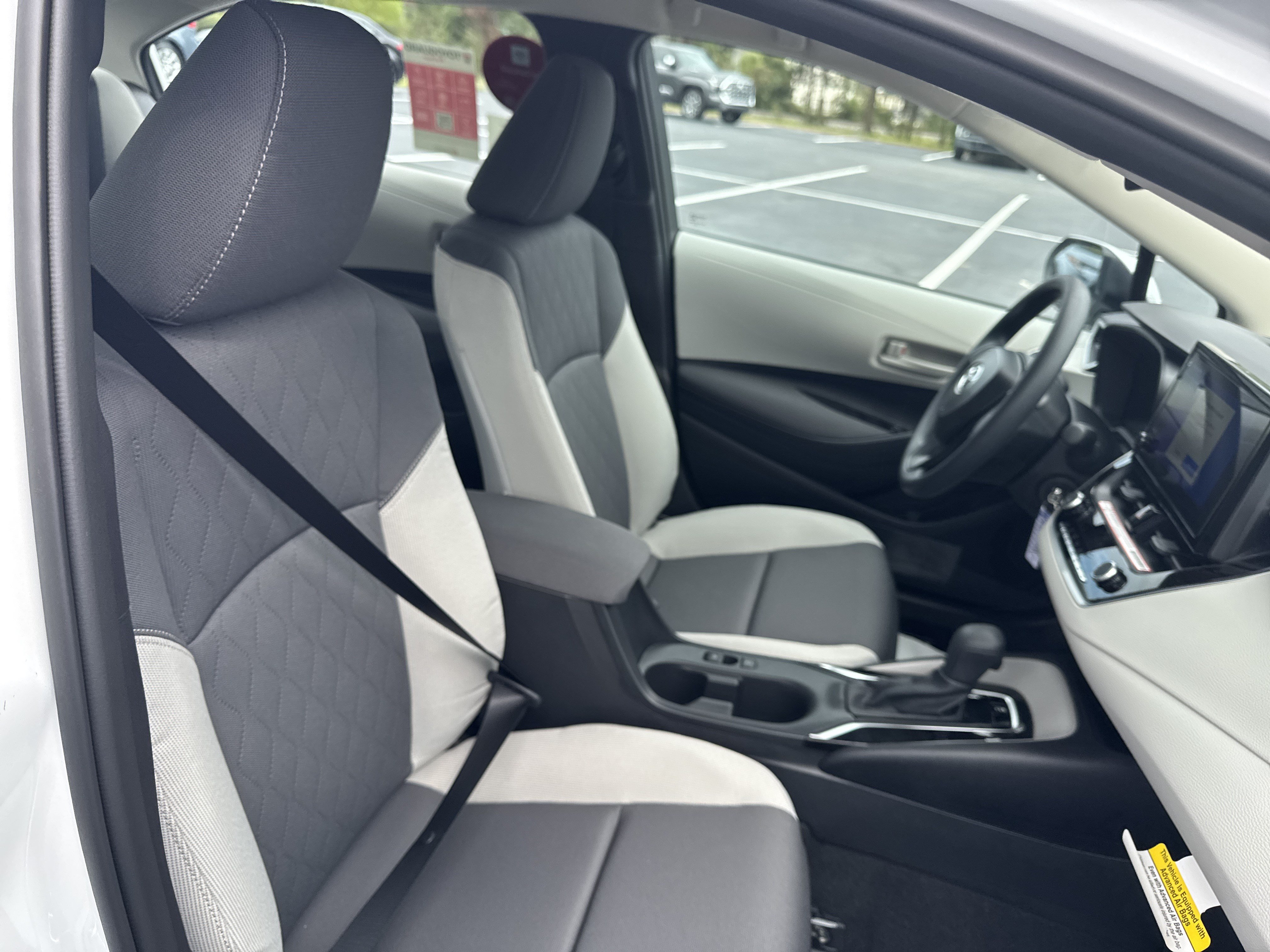 New 2027 Toyota Corolla LE FWD image 34