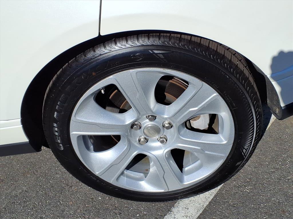 Used 2019 Land Rover Range Rover Supercharged image 6
