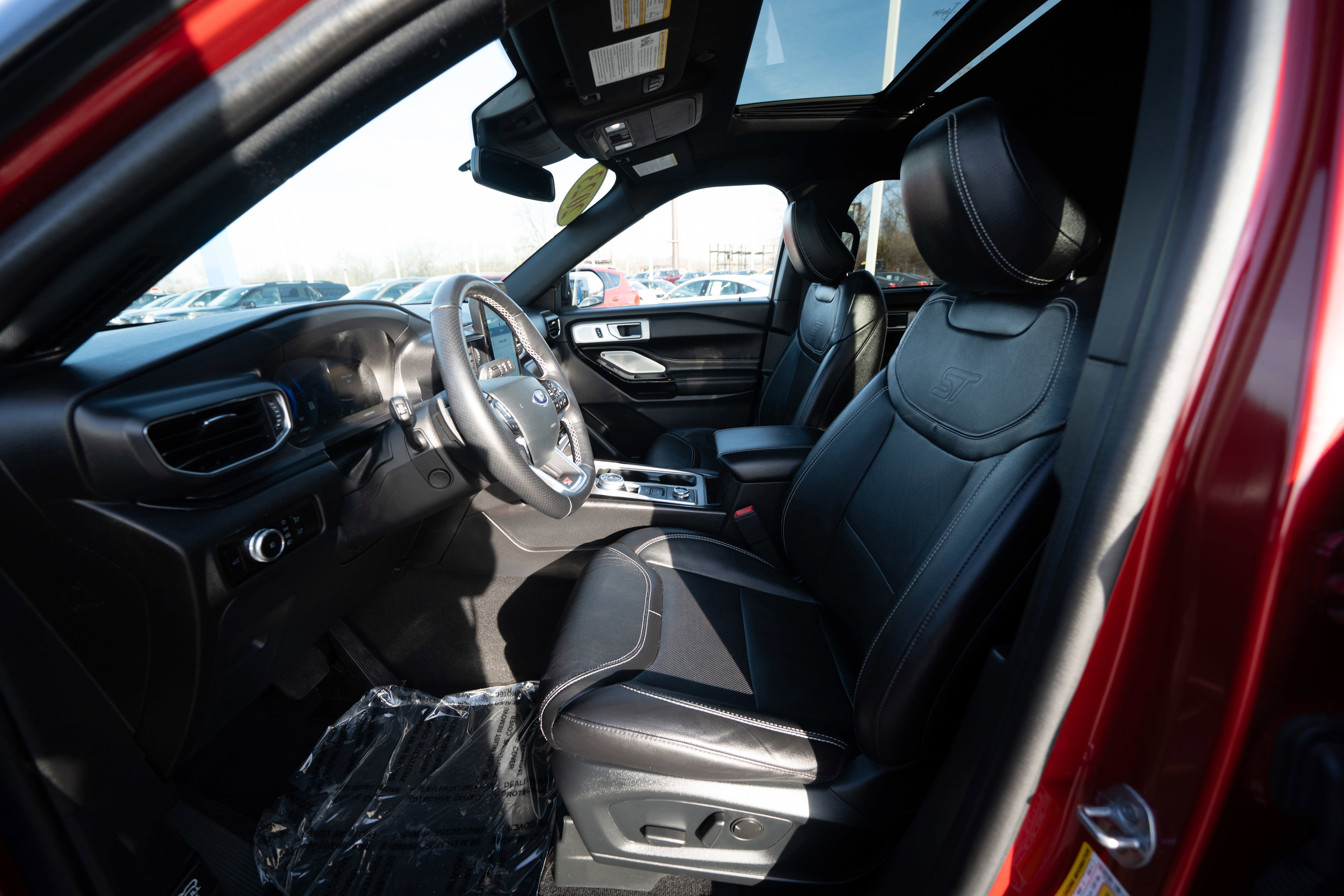 Used 2023 Ford Explorer ST w/ Equipment Group 401A image 9