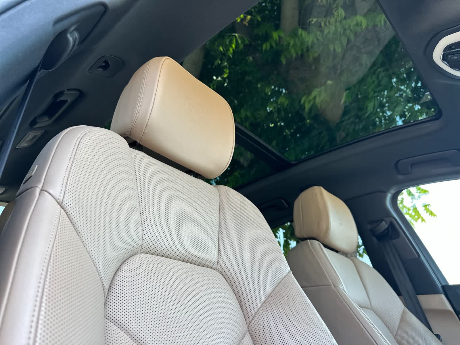 Certified 2023 Porsche Macan S AWD/4WD image 18