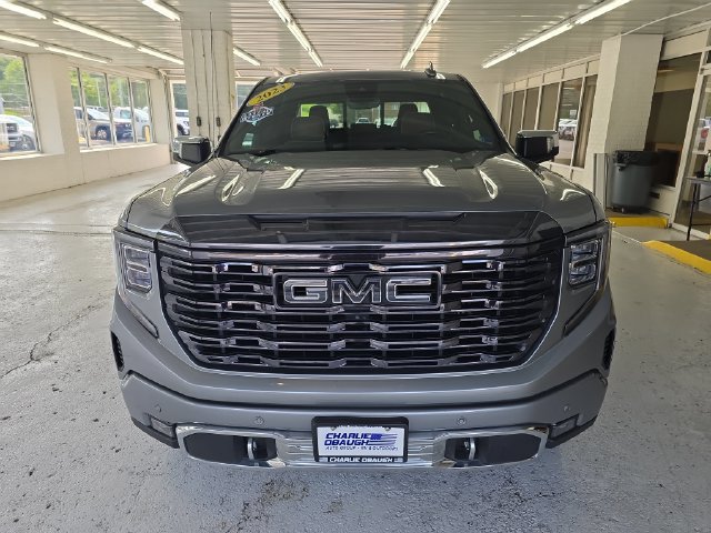 Used 2023 GMC Sierra 1500 Denali Ultimate AWD/4WD image 8