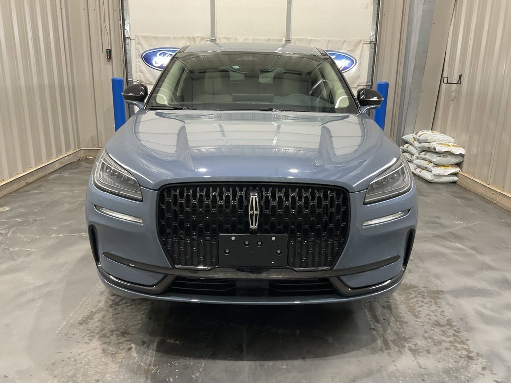 Used 2025 Lincoln Corsair FWD w/ Equipment Group 101A image 2