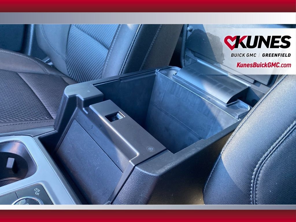 Used 2023 Ford Explorer XLT image 30