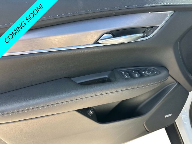 Used 2024 Cadillac XT5 Luxury w/ LPO, Floor Liner Package AWD/4WD image 14