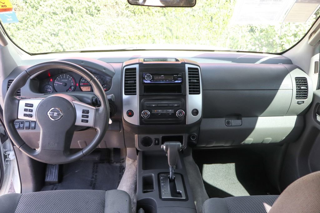 Used 2016 Nissan Frontier SV RWD image 27