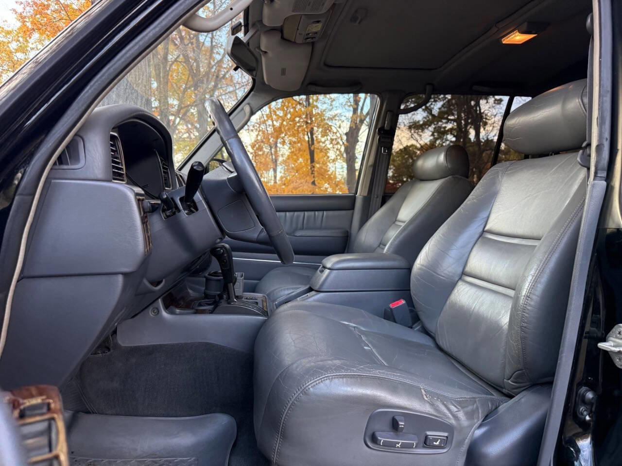 Used 1997 Toyota Land Cruiser image 38