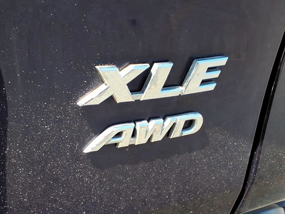 Certified 2022 Toyota RAV4 XLE AWD/4WD image 12