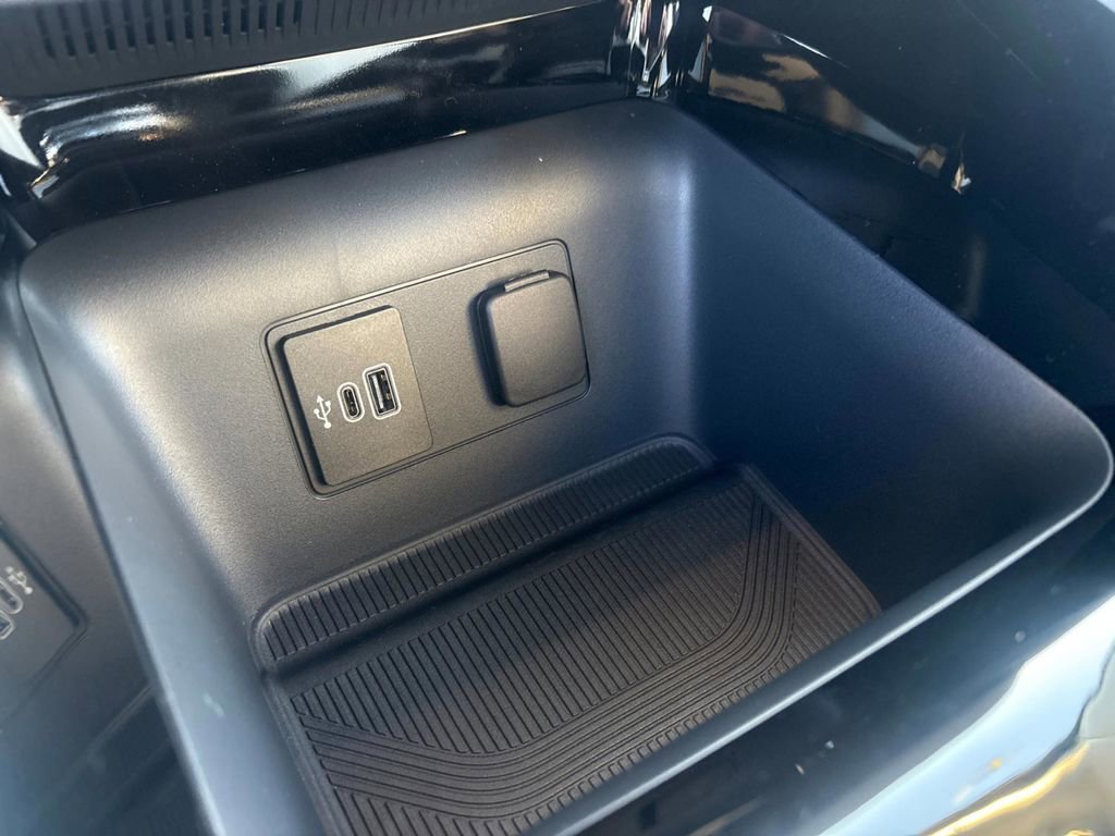 New 2026 Ford Explorer Platinum w/ LUX Leather Package image 24