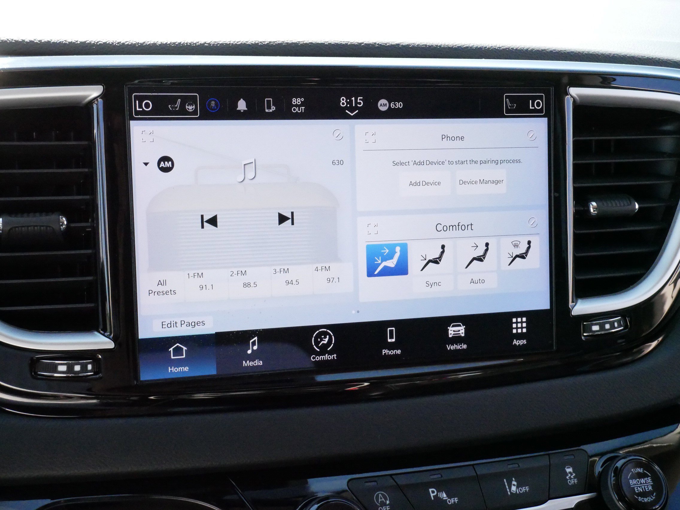 Used 2023 Chrysler Pacifica Touring-L FWD image 21